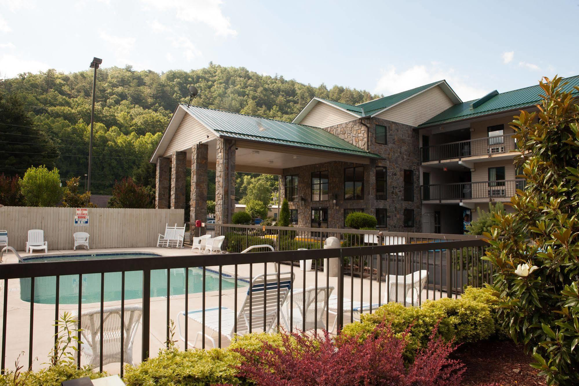Cherokee Lodge Exterior foto
